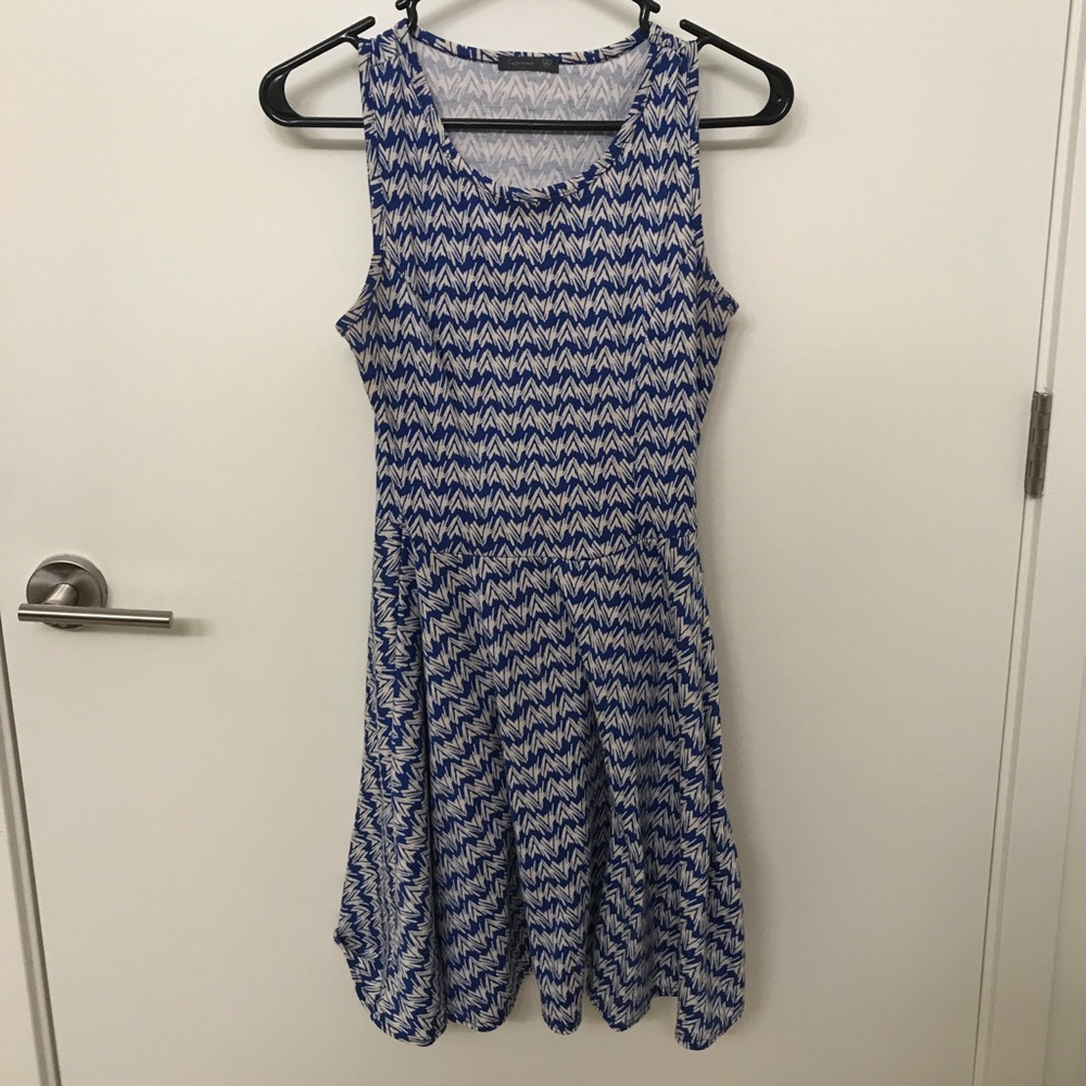 Sleeveless skater dress